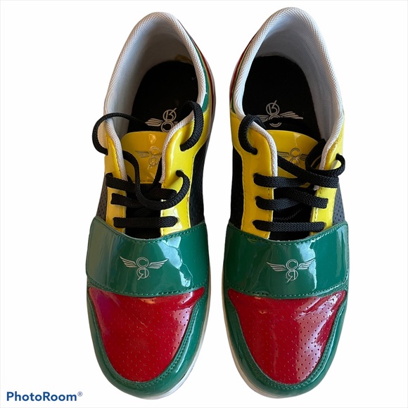 Unisex Creative Reaction Dicoco Sneakers - Picture 1 of 9